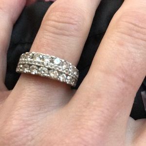1 7/8 ct tw Round Triple Row Diamond Band